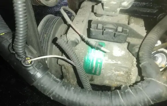 Renault Laguna I Air conditioning (A/C) compressor (pump) 8596112204