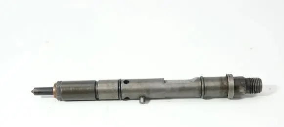 Audi A4 S4 B5 8D Fuel injector 059130201A