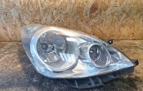Nissan Note (E11) Headlight/headlamp