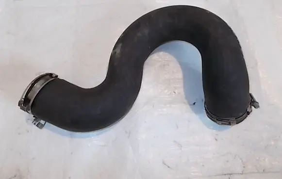 Citroen C4 I Picasso Intercooler hose/pipe 9657574580