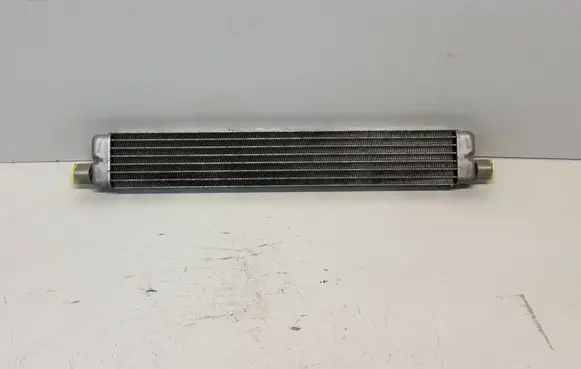 Mercedes-Benz E AMG W212 Engine oil radiator A0995001500