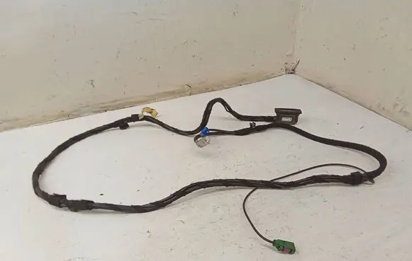 Mercedes-Benz E W212 Sound system wiring loom A2128205917