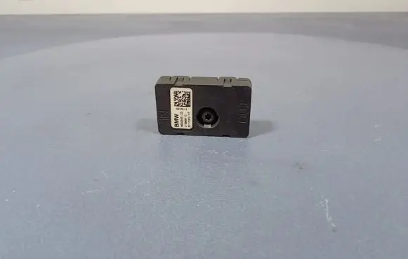BMW 2 F44 Aerial antenna amplifier 6839355