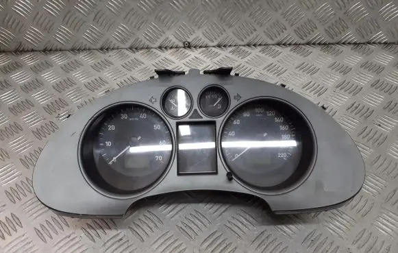 Seat Ibiza III (6L) Speedometer (instrument cluster) 6L0920822