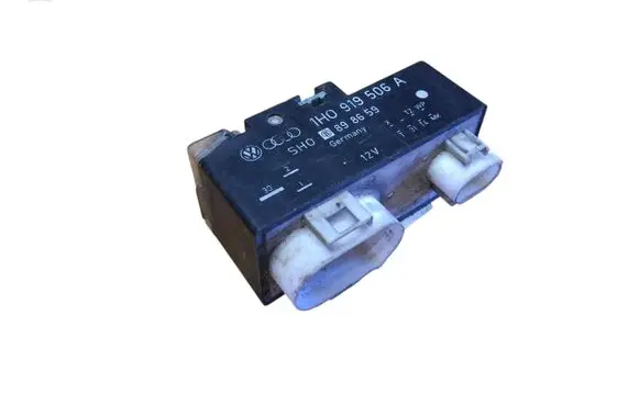 Volkswagen Golf III Coolant fan relay 1H0919506A 898659