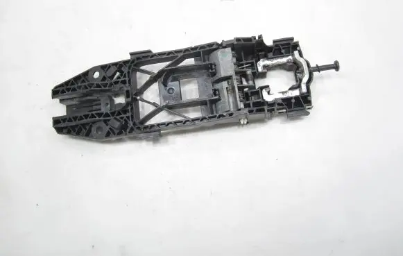Volkswagen Caddy Front door exterior handle/bracket 5N0837885H 122616243