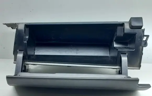 Toyota Prius (XW30) Glove box set 5551147040
