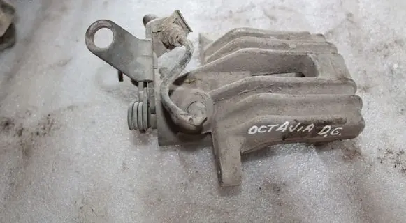 Skoda Octavia Mk2 (1Z) Rear brake caliper
