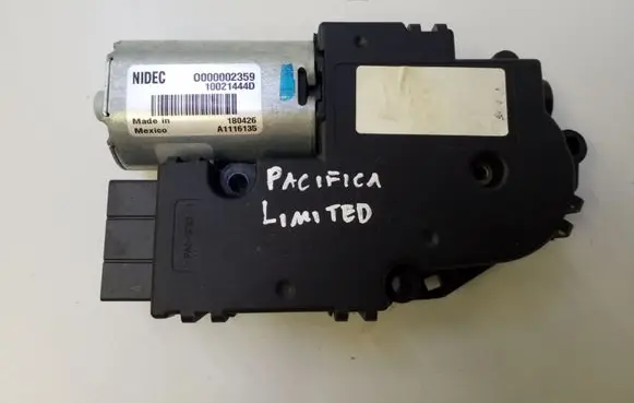 Chrysler Pacifica Sunroof motor/actuator 10021444D 0000002359 A1116135