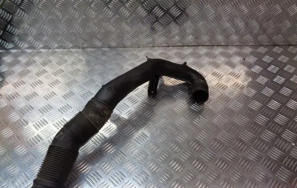 Volkswagen Polo IV 9N3 Air intake hose/pipe 6Q0129654BD