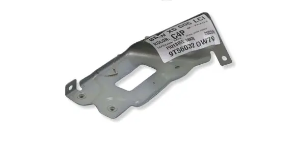 BMW X5 G05 Fender mounting bracket 7472596MWGK