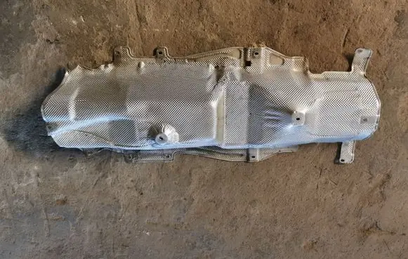BMW X1 F48 F49 Exhaust heat shield 7315970