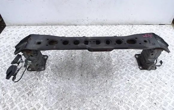 Ford C-MAX II Front bumper support beam 