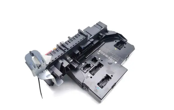 Mercedes-Benz C W204 Fuse module 2049060105 2049019602 2129024301