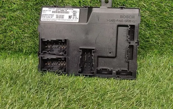Ford Fiesta Comfort/convenience module DN1T15K600NF F005V01840