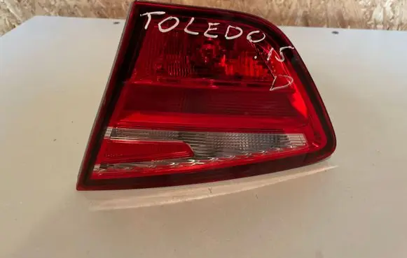 Seat Toledo IV (NH) Tailgate rear/tail lights