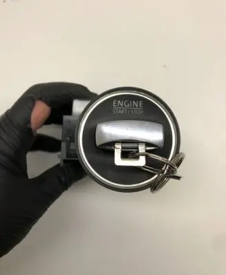 Volkswagen PASSAT B6 Ignition lock 3C0905843Q 33303301