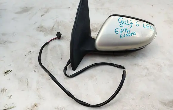 Volkswagen Golf VI Front door electric wing mirror 