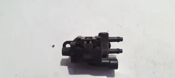Renault Laguna I Turbo solenoid valve 7700861642C 30941