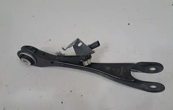 BMW i4 Rear upper control arm/wishbone 8868688 6895466