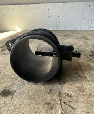 Renault Master III Mass air flow meter 226800472R