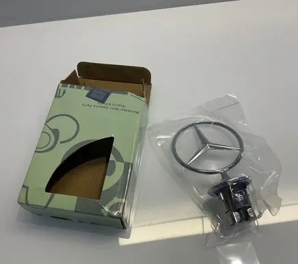 Mercedes-Benz E W211 Manufacturer badge logo/emblem A2108800186 2108800186