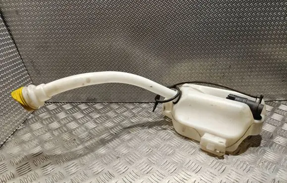 Renault Kangoo II Windshield washer fluid reservoir/tank 8200431474 8200431475