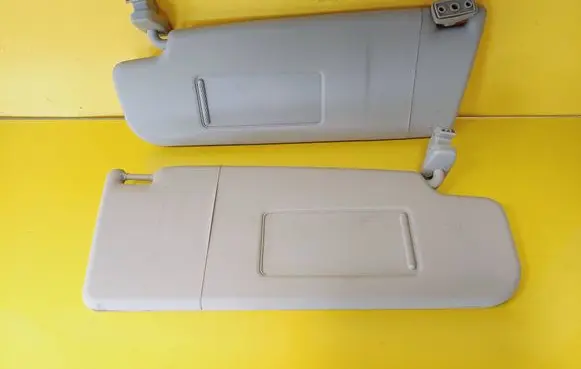 Volkswagen Polo IV 9N3 Sun visor