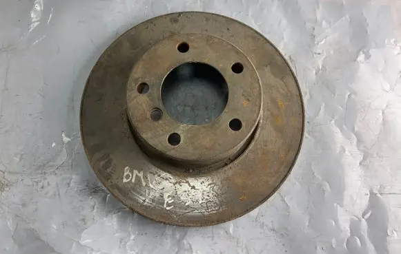 BMW 5 E39 Front brake disc 1163081