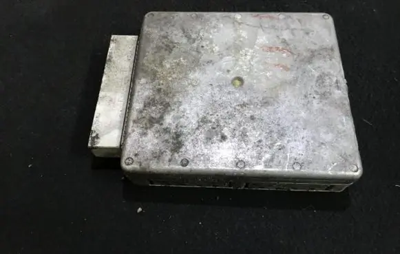 Ford Mondeo MK I Engine control unit/module 93bb12a650bb 93bb-12a650-bb