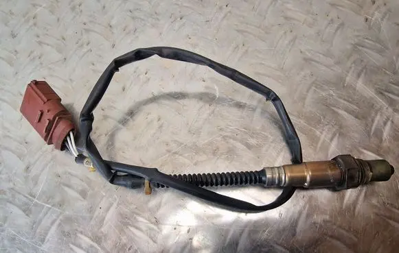 Audi A6 S6 C5 4B Lambda probe sensor 058906265C