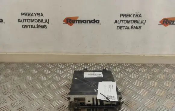 Volkswagen PASSAT B3 Engine control unit/module 037906022FL 0261203158