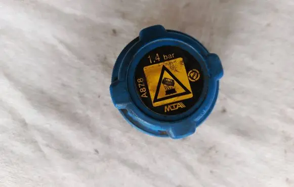 Citroen Jumper Coolant expansion tank/reservoir cap 