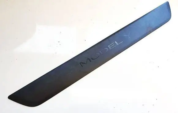 Tesla Model Y Front sill trim cover 177528 1494301-00-b