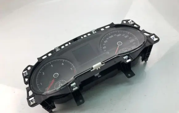 Volkswagen Golf VII Speedometer (instrument cluster) 5G1920741