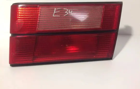 BMW 5 E34 Tailgate rear/tail lights 83515620R