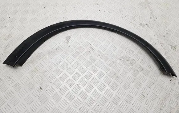Volvo C30 Front arch trim 31283125