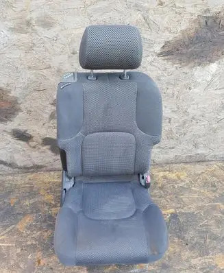 Nissan Navara D40 Front passenger seat 