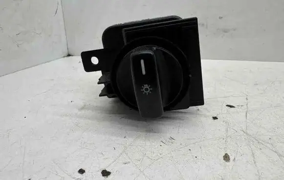 Mercedes-Benz B W245 Light switch 1695451004