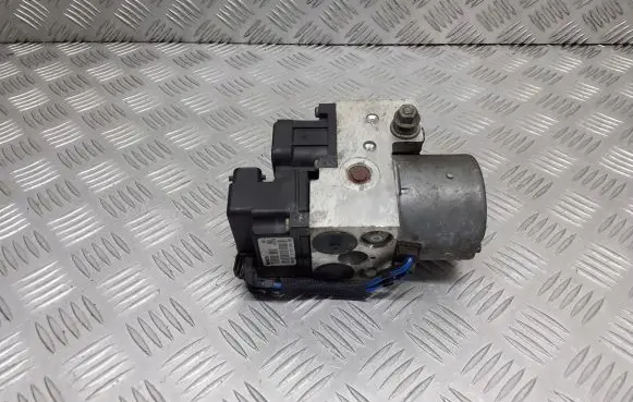 Nissan Primera ABS Pump