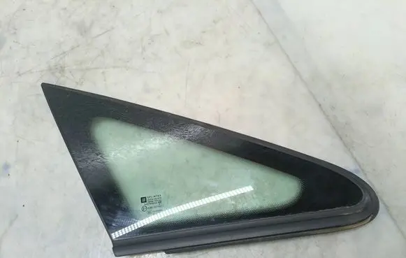Opel Zafira B Front triangle window/glass DOT24AS2M19 E000255 43R007951