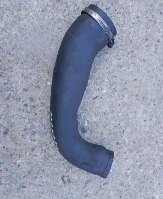 Ford Mondeo Mk III Intercooler hose/pipe