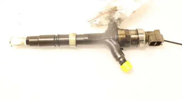 Fuel injector