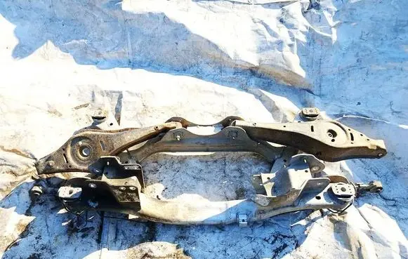 Volkswagen PASSAT B6 Rear subframe 
