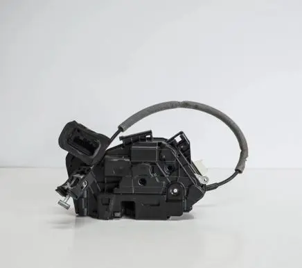 Volkswagen Golf VI Coupe door lock (next to the handle) 5K2837015B