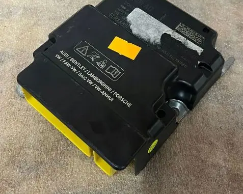 Audi Q7 4M Airbag control unit/module 4M0959655AF