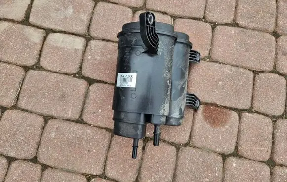 Active carbon filter fuel vapour canister