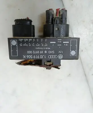 Volkswagen Golf IV Coolant fan relay 1J0919506K 898972000