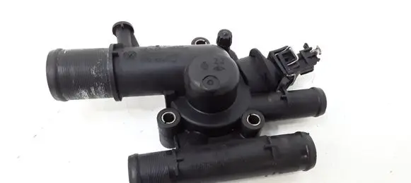 Renault Megane II Engine coolant pipe/hose 8200112054