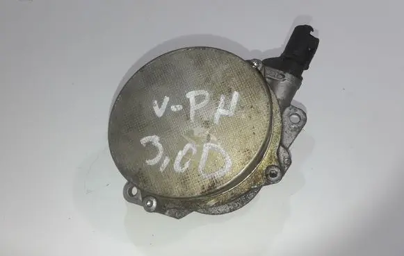 Volkswagen Phaeton Vacuum pump 05T3070044